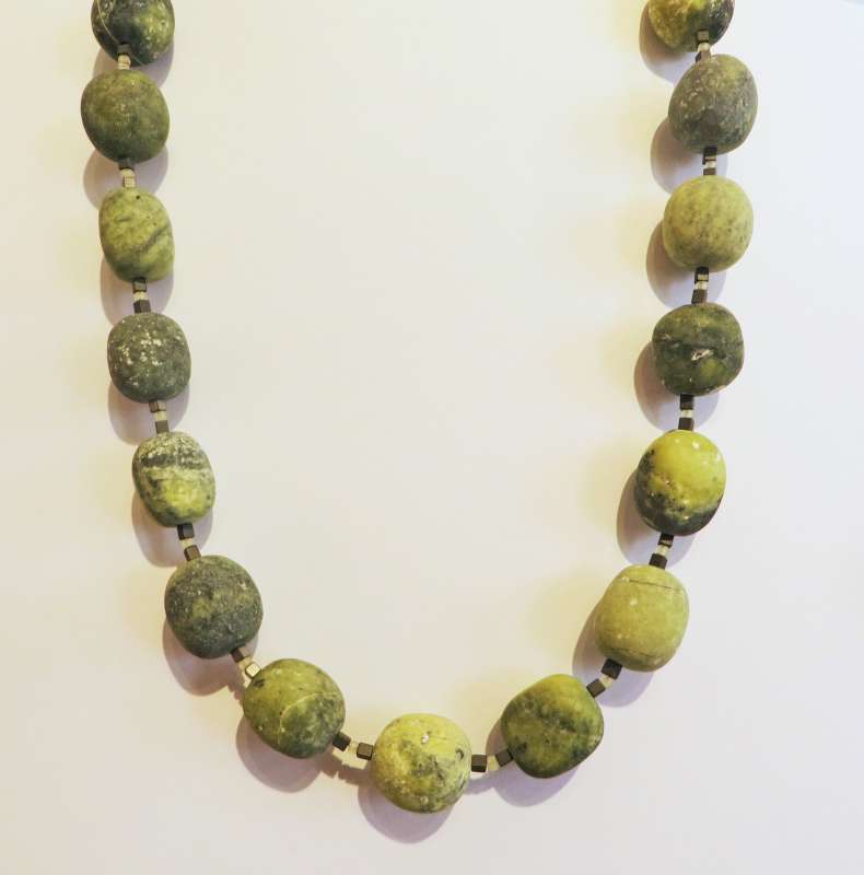 Serpentine nugget necklace